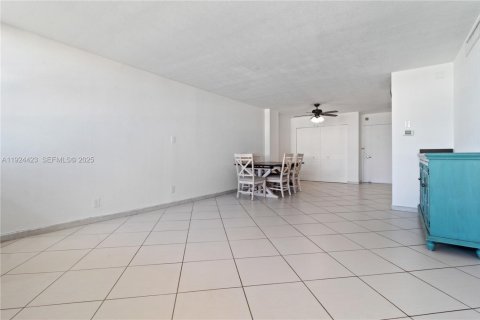 Copropriété à vendre à Miami Beach, Floride: 1 chambre, 84.54 m2 № 1991732 - photo 7