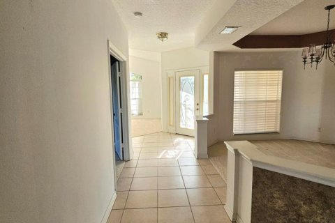 House in Port St. Lucie, Florida 4 bedrooms, 212.84 sq.m. № 2392374 - photo 10