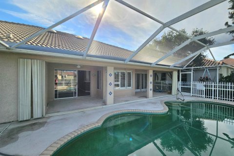 House in Port St. Lucie, Florida 4 bedrooms, 212.84 sq.m. № 2392374 - photo 8