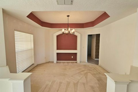 House in Port St. Lucie, Florida 4 bedrooms, 212.84 sq.m. № 2392374 - photo 12