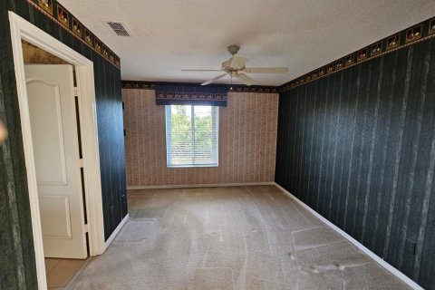 House in Port St. Lucie, Florida 4 bedrooms, 212.84 sq.m. № 2392374 - photo 29