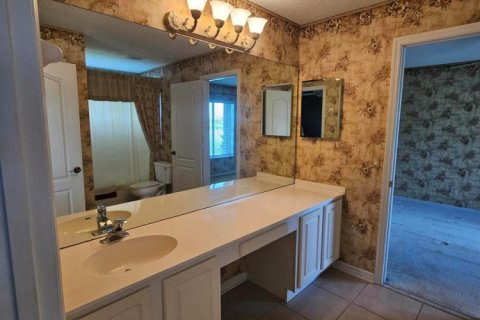 House in Port St. Lucie, Florida 4 bedrooms, 212.84 sq.m. № 2392374 - photo 27
