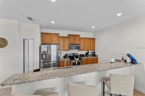 Adosado en venta en Kissimmee, Florida, 4 dormitorios, 176.7 m2 № 2200970 - foto 17