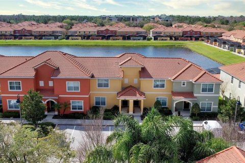 Adosado en venta en Kissimmee, Florida, 4 dormitorios, 176.7 m2 № 2200970 - foto 2