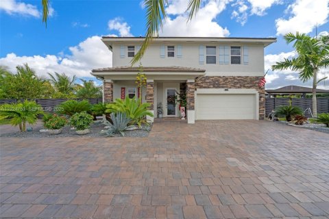 Villa ou maison à Miami, Floride 4 chambres, 204.76 m2 № 2034292