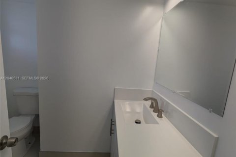 Купить кондоминиум в Майами, Флорида 2 спальни, 96.25м2, № 2087302 - фото 15