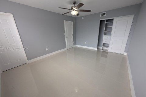 Купить кондоминиум в Майами, Флорида 2 спальни, 96.25м2, № 2087302 - фото 9