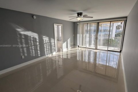 Купить кондоминиум в Майами, Флорида 2 спальни, 96.25м2, № 2087302 - фото 6