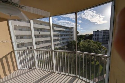 Купить кондоминиум в Майами, Флорида 2 спальни, 96.25м2, № 2087302 - фото 7