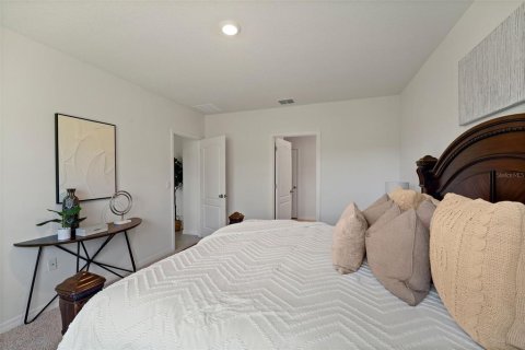 House in DeLand, Florida 4 bedrooms, 169.83 sq.m. № 1572125 - photo 25