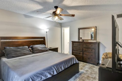 Condo in Coral Springs, Florida, 3 bedrooms  № 1985161 - photo 13