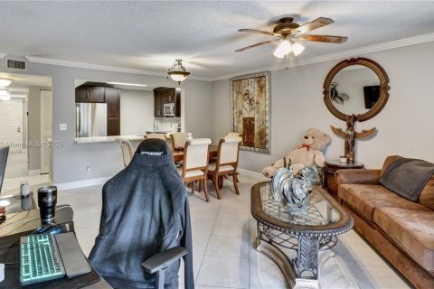 Condo in Coral Springs, Florida, 3 bedrooms  № 1985161 - photo 12