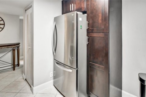 Condo in Coral Springs, Florida, 3 bedrooms  № 1985161 - photo 10