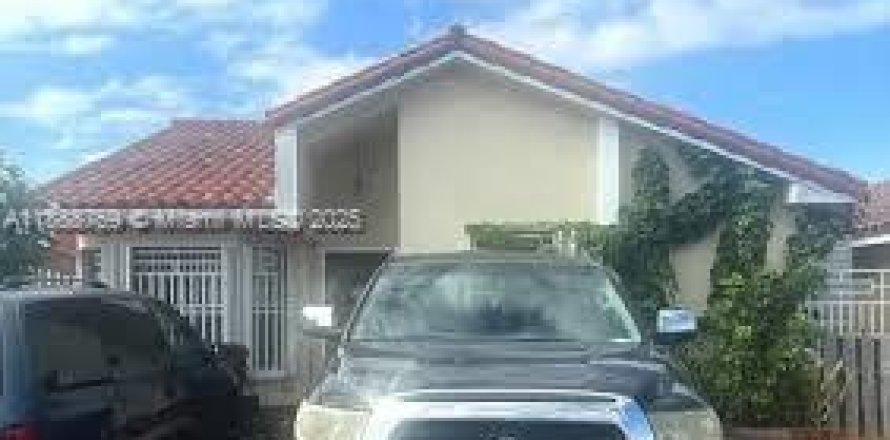 Villa ou maison à Hialeah, Floride 3 chambres, 139.91 m2 № 1941013