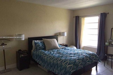 Copropriété à louer à Miami, Floride: 2 chambres, 88.72 m2 № 1949014 - photo 7