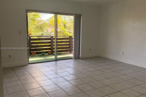 Copropriété à louer à Miami, Floride: 2 chambres, 88.72 m2 № 1949014 - photo 5