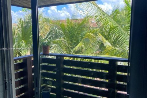 Copropriété à louer à Miami, Floride: 2 chambres, 88.72 m2 № 1949014 - photo 13