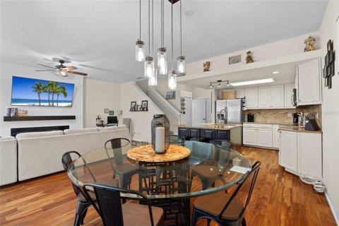 Adosado en venta en Palm Harbor, Florida, 3 dormitorios, 178.37 m2 № 1904866 - foto 8