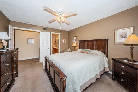 Copropriété à vendre à Saint Petersburg, Floride: 2 chambres, 106.37 m2 № 1657345 - photo 16