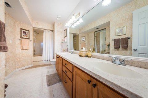 Copropriété à vendre à Saint Petersburg, Floride: 2 chambres, 106.37 m2 № 1657345 - photo 17