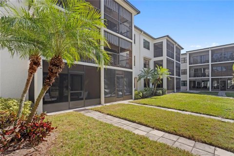 Copropriété à vendre à Saint Petersburg, Floride: 2 chambres, 95.22 m2 № 2387632 - photo 24