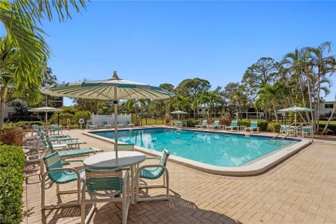 Copropriété à vendre à Saint Petersburg, Floride: 2 chambres, 95.22 m2 № 2387632 - photo 2