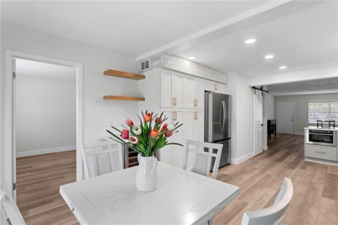 Copropriété à vendre à Saint Petersburg, Floride: 2 chambres, 95.22 m2 № 2387632 - photo 9
