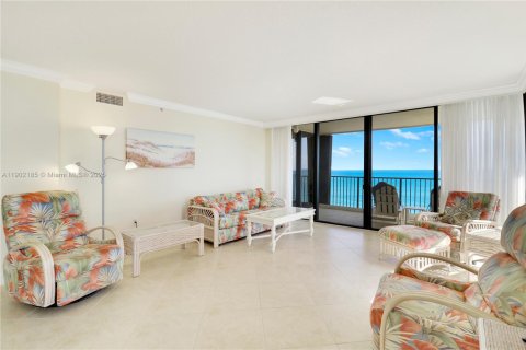 Condo in Tequesta, Florida, 3 bedrooms № 1963171 - photo 11