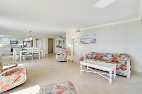 Condo in Tequesta, Florida, 3 bedrooms № 1963171 - photo 21
