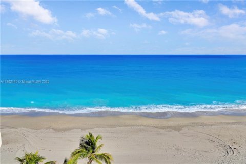 Condo in Tequesta, Florida, 3 bedrooms № 1963171 - photo 4