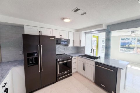Casa en venta en Hudson, Florida, 3 dormitorios, 121.14 m2 № 2227795 - foto 2