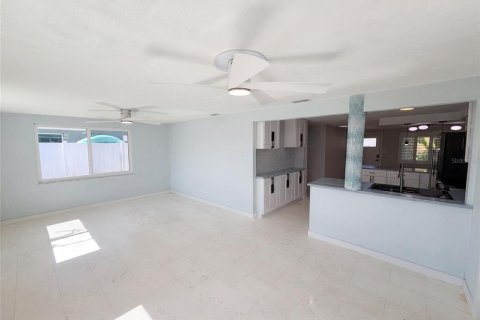 Casa en venta en Hudson, Florida, 3 dormitorios, 121.14 m2 № 2227795 - foto 16
