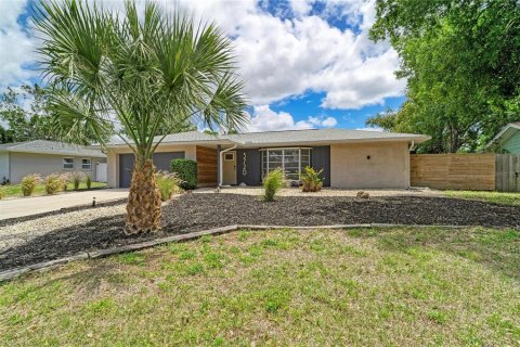 Villa ou maison à vendre à Sarasota, Floride: 2 chambres, 156.35 m2 № 2147737 - photo 3