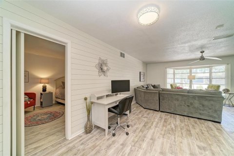 Villa ou maison à vendre à Sarasota, Floride: 2 chambres, 156.35 m2 № 2147737 - photo 13