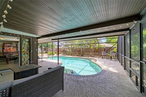 Villa ou maison à vendre à Sarasota, Floride: 2 chambres, 156.35 m2 № 2147737 - photo 5