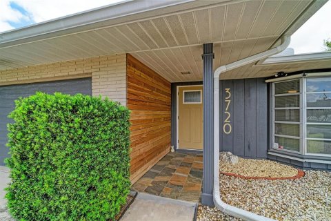 Villa ou maison à Sarasota, Floride 2 chambres, 156.35 m2 № 2147737