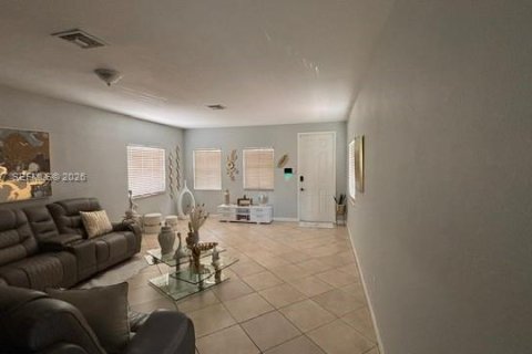 Villa ou maison à vendre à Homestead, Floride: 4 chambres, 231.7 m2 № 2004258 - photo 4