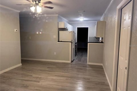 House in North Port, Florida 2 bedrooms, 75.44 sq.m. № 1537176 - photo 6
