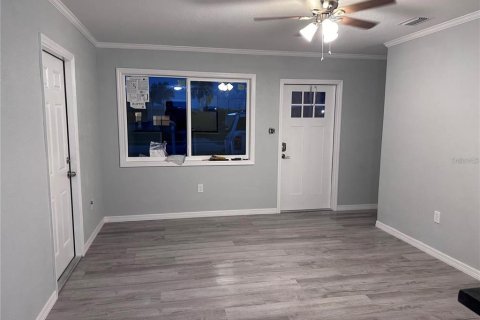 House in North Port, Florida 2 bedrooms, 75.44 sq.m. № 1537176 - photo 5