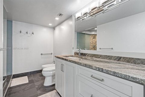 Купить кондоминиум в Майами, Флорида 2 спальни, 136.29м2, № 1976538 - фото 25