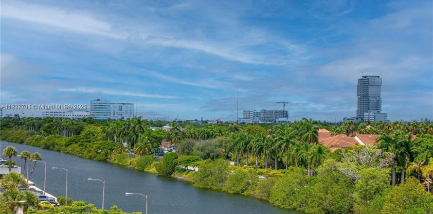Condo in Aventura, Florida, 2 bedrooms № 1828714