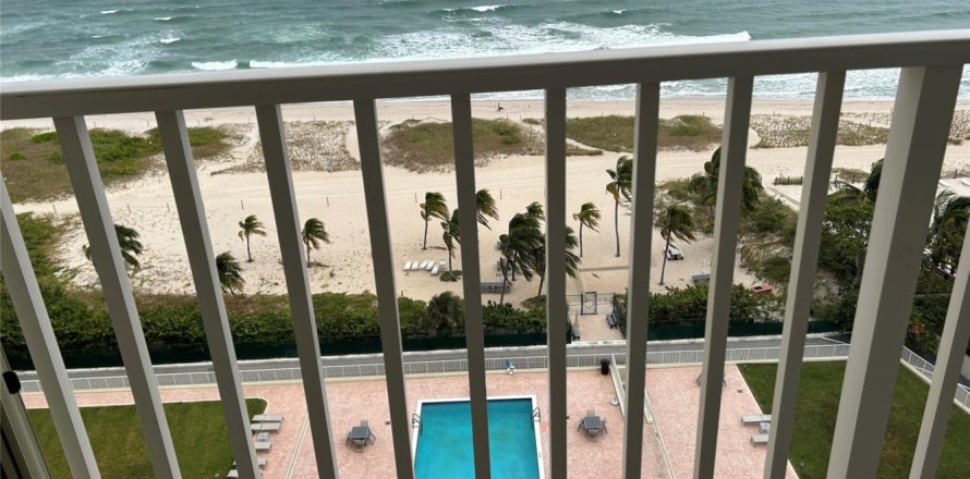Condo à Pompano Beach, Floride, 2 chambres  № 821976