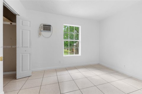 Casa en alquiler en Wilton Manors, Florida, 5 dormitorios, 139.35 m2 № 2193205 - foto 11