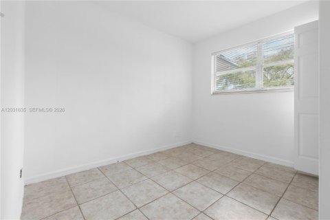 Casa en alquiler en Wilton Manors, Florida, 5 dormitorios, 139.35 m2 № 2193205 - foto 16