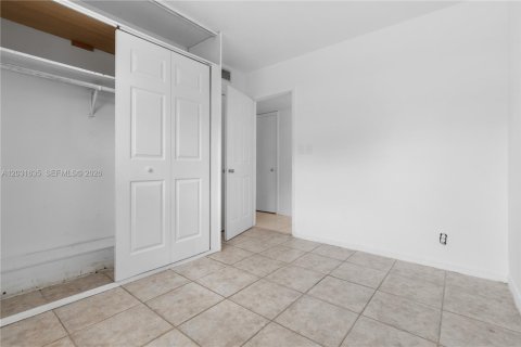 Casa en alquiler en Wilton Manors, Florida, 5 dormitorios, 139.35 m2 № 2193205 - foto 13