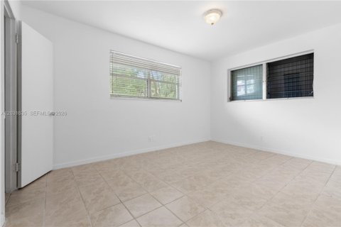Casa en alquiler en Wilton Manors, Florida, 5 dormitorios, 139.35 m2 № 2193205 - foto 14