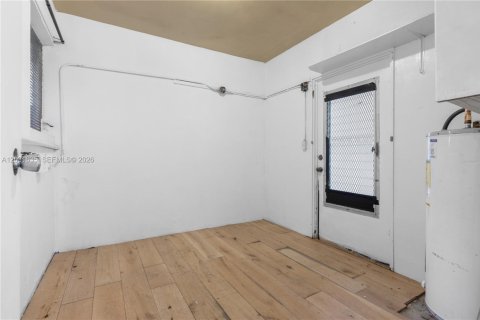 Casa en alquiler en Wilton Manors, Florida, 5 dormitorios, 139.35 m2 № 2193205 - foto 12