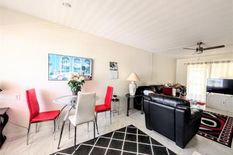 Copropriété à vendre à Bradenton, Floride: 1 chambre, 53.51 m2 № 2148197 - photo 16