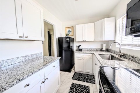 Copropriété à vendre à Bradenton, Floride: 1 chambre, 53.51 m2 № 2148197 - photo 2