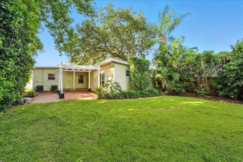 House in Winter Park, Florida 3 bedrooms, 162.58 sq.m. № 1905668 - photo 16